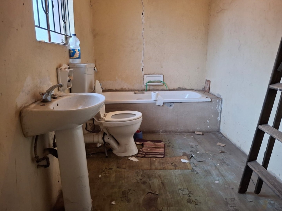 6 Bedroom Property for Sale in Van Dyk Park Gauteng