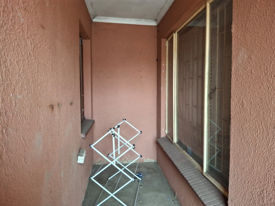 6 Bedroom Property for Sale in Van Dyk Park Gauteng