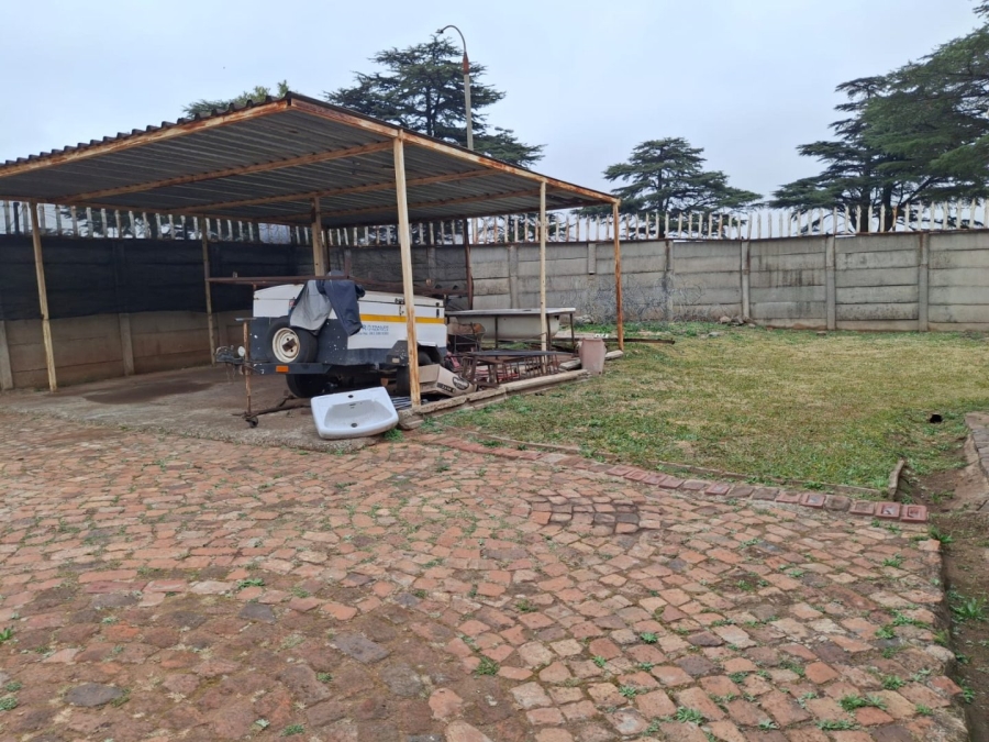 6 Bedroom Property for Sale in Van Dyk Park Gauteng