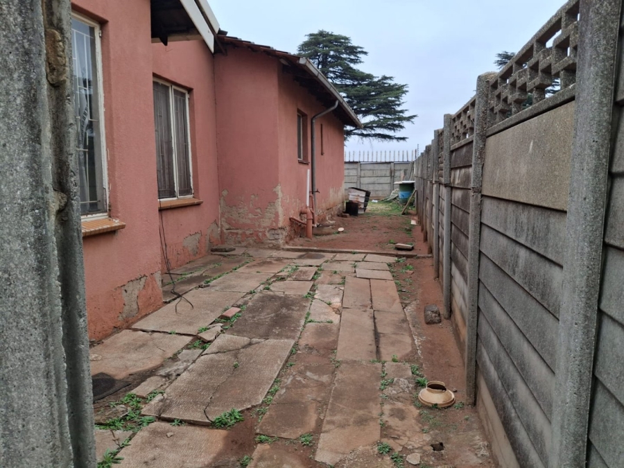 6 Bedroom Property for Sale in Van Dyk Park Gauteng