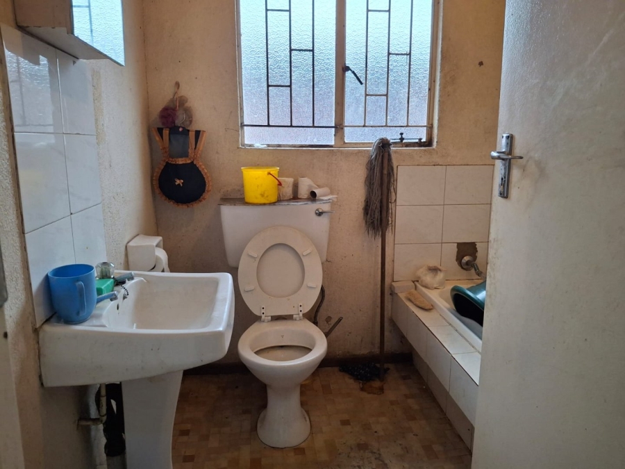 6 Bedroom Property for Sale in Van Dyk Park Gauteng