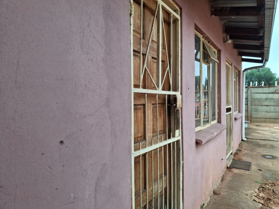 6 Bedroom Property for Sale in Van Dyk Park Gauteng