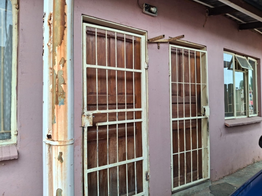 6 Bedroom Property for Sale in Van Dyk Park Gauteng