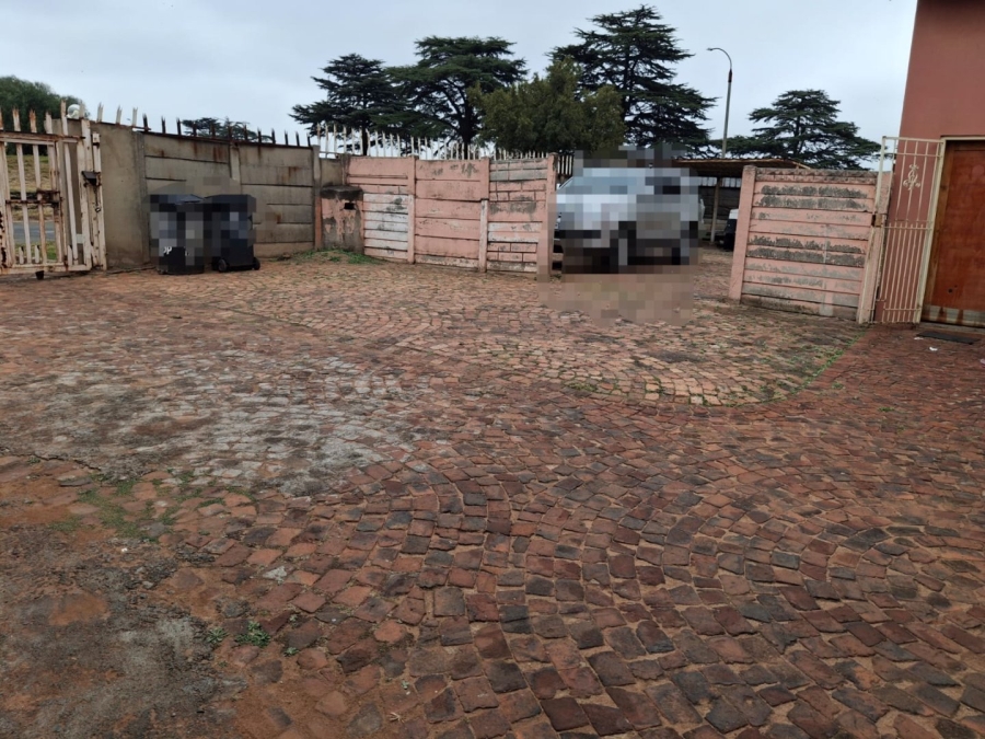 6 Bedroom Property for Sale in Van Dyk Park Gauteng