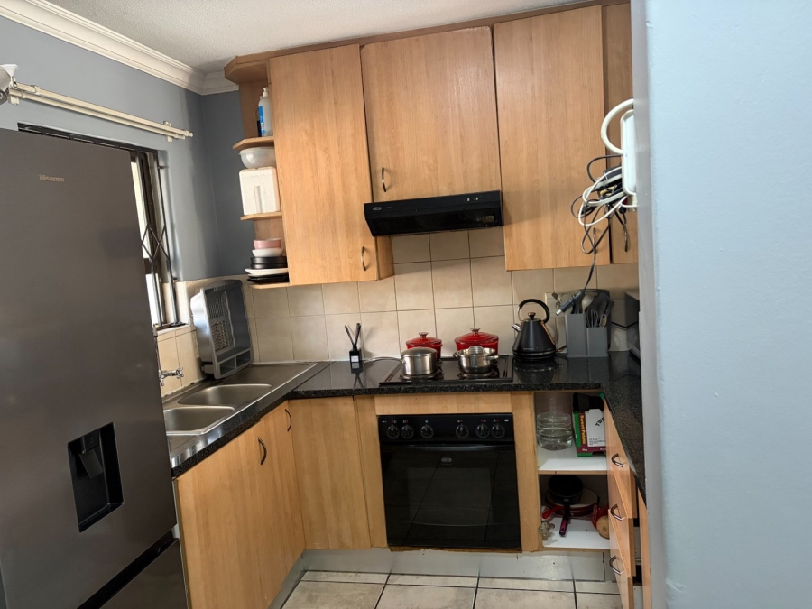To Let 2 Bedroom Property for Rent in Grand Central Gauteng