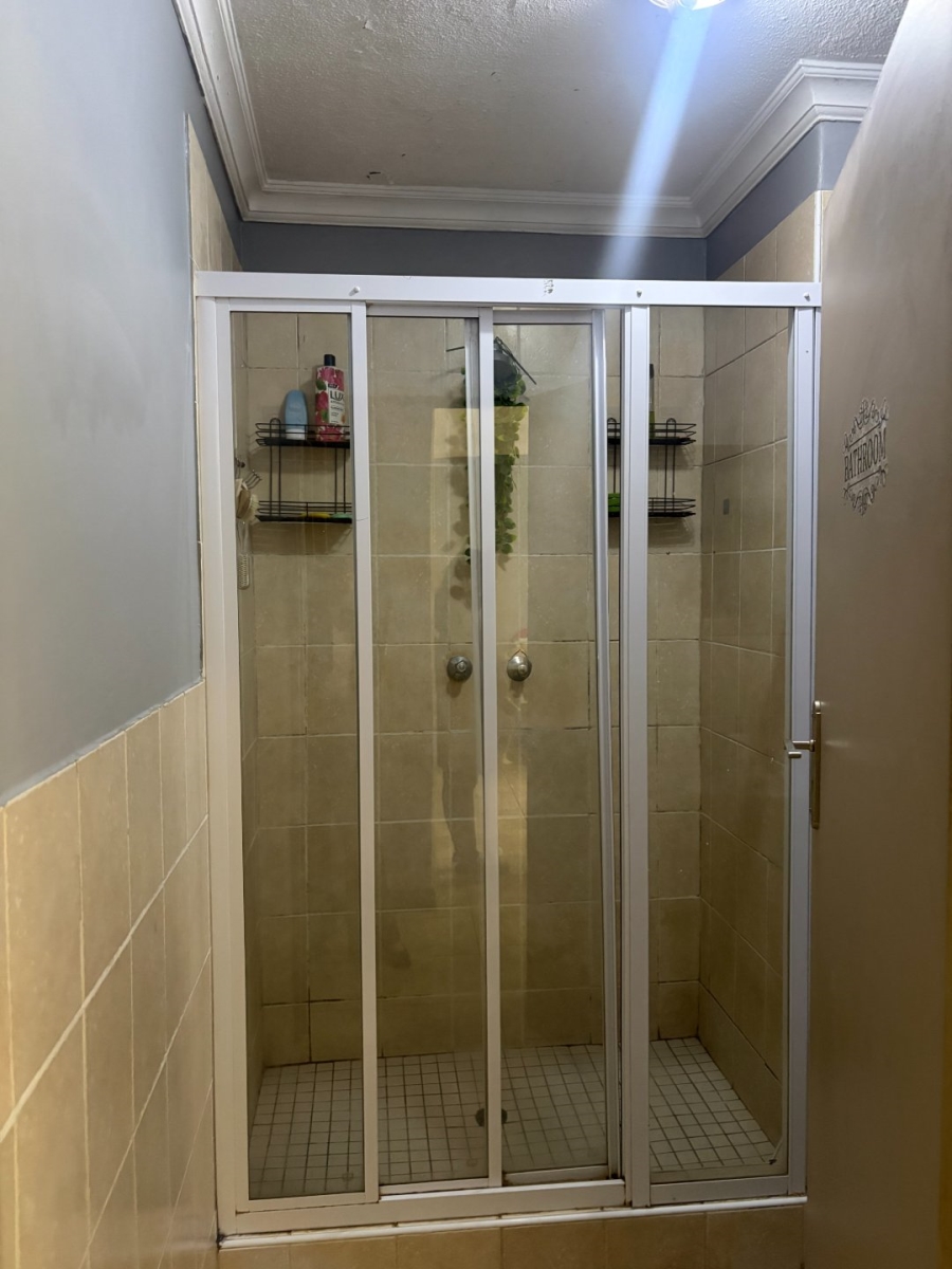 To Let 2 Bedroom Property for Rent in Grand Central Gauteng