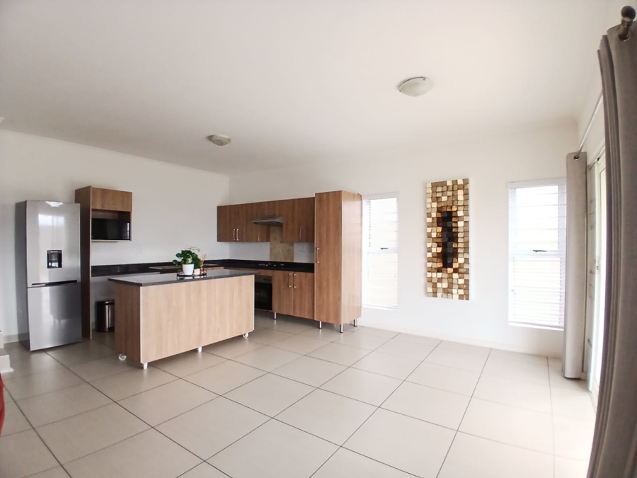To Let 3 Bedroom Property for Rent in Blue Hills Gauteng