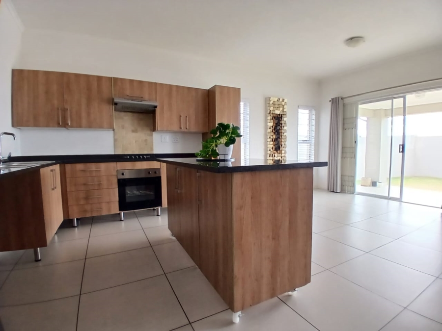 To Let 3 Bedroom Property for Rent in Blue Hills Gauteng
