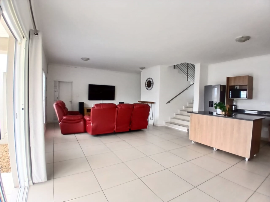 To Let 3 Bedroom Property for Rent in Blue Hills Gauteng
