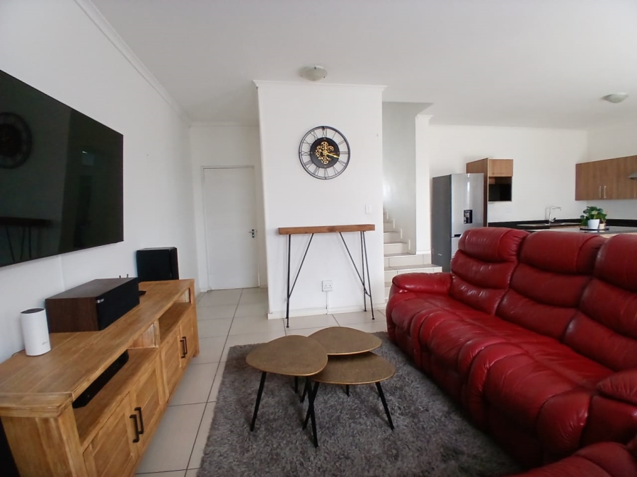 To Let 3 Bedroom Property for Rent in Blue Hills Gauteng