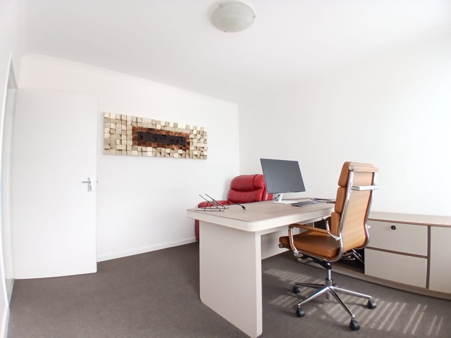 To Let 3 Bedroom Property for Rent in Blue Hills Gauteng
