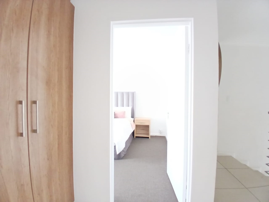 To Let 3 Bedroom Property for Rent in Blue Hills Gauteng