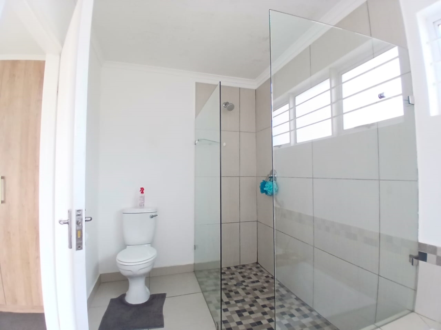 To Let 3 Bedroom Property for Rent in Blue Hills Gauteng