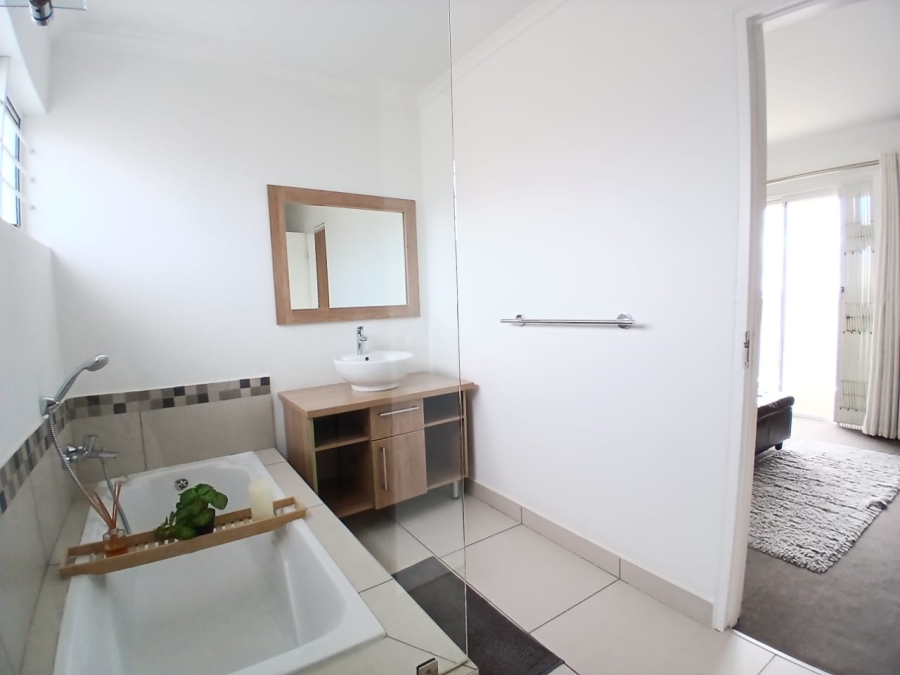 To Let 3 Bedroom Property for Rent in Blue Hills Gauteng