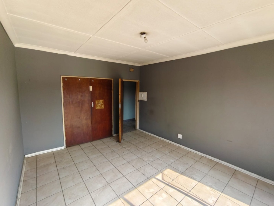 2 Bedroom Property for Sale in Cason Gauteng