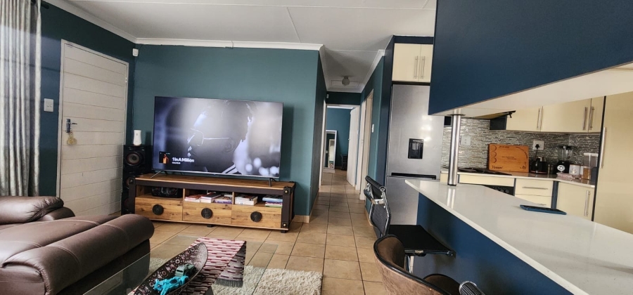 3 Bedroom Property for Sale in Alrode Gauteng