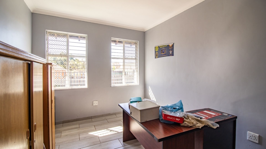  Bedroom Property for Sale in Turffontein Gauteng