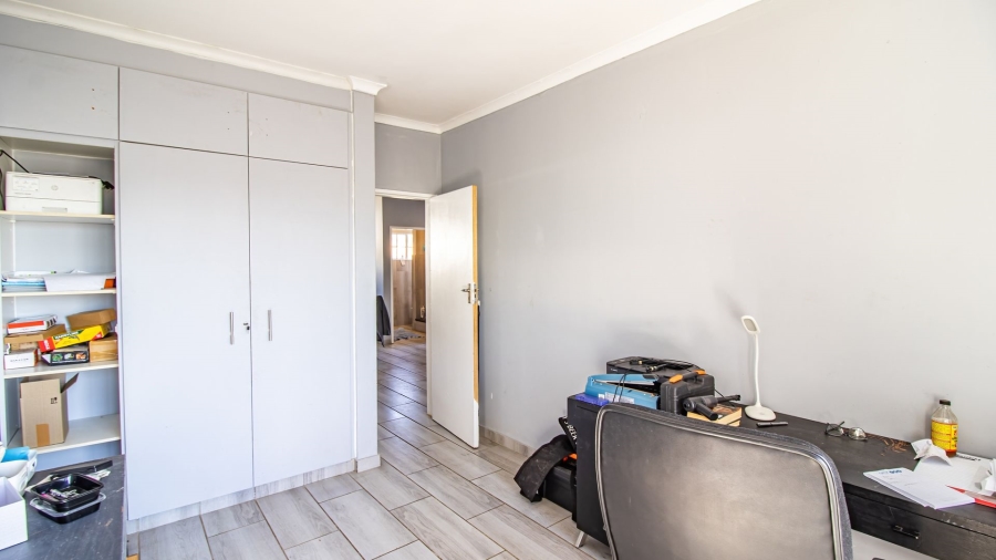  Bedroom Property for Sale in Turffontein Gauteng
