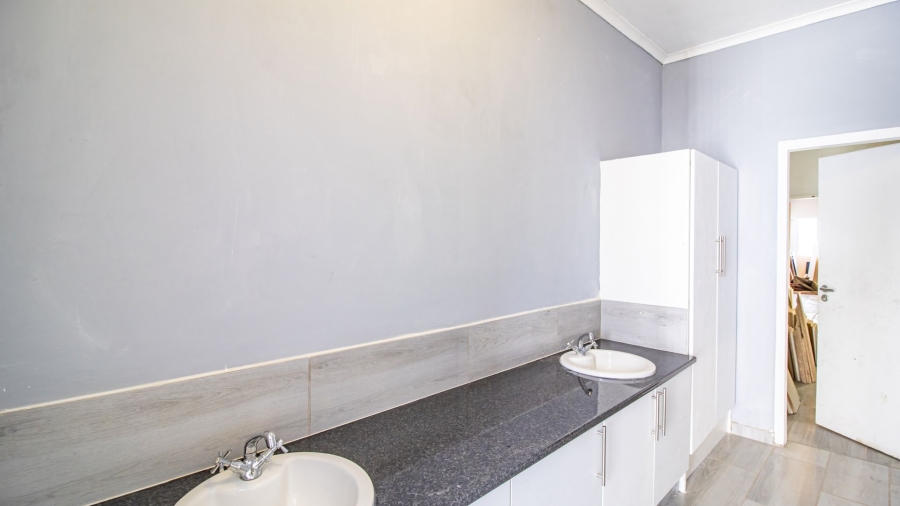  Bedroom Property for Sale in Turffontein Gauteng