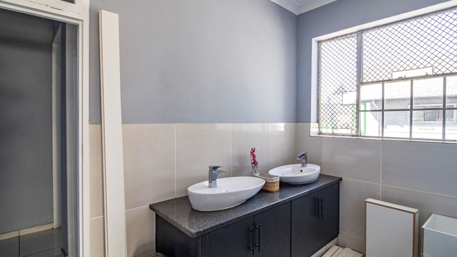  Bedroom Property for Sale in Turffontein Gauteng