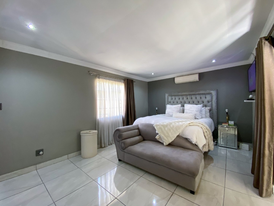 4 Bedroom Property for Sale in Capital Park Gauteng
