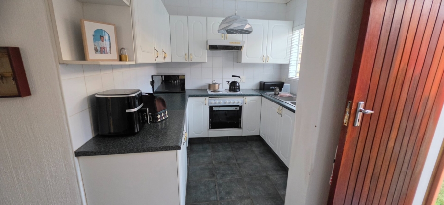 2 Bedroom Property for Sale in Magalieskruin Gauteng