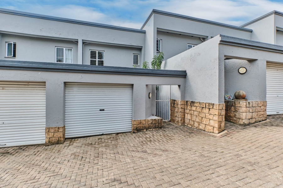 2 Bedroom Property for Sale in Radiokop Gauteng