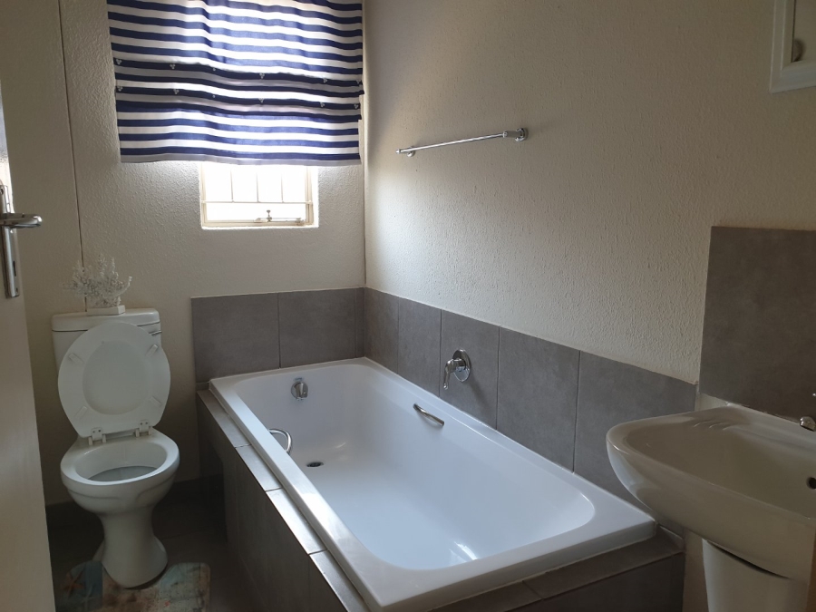 3 Bedroom Property for Sale in Sky City Gauteng