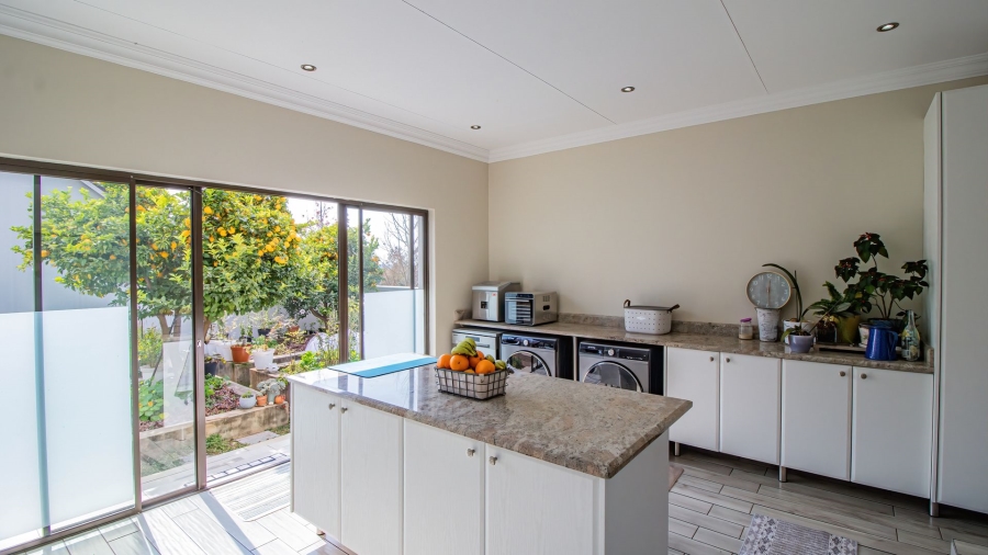 4 Bedroom Property for Sale in Blue Saddle Ranches Gauteng