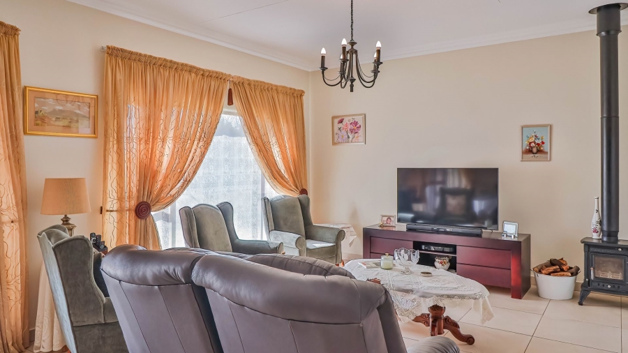 4 Bedroom Property for Sale in Blue Saddle Ranches Gauteng