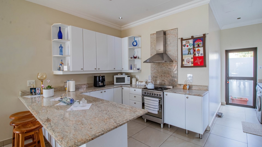 4 Bedroom Property for Sale in Blue Saddle Ranches Gauteng