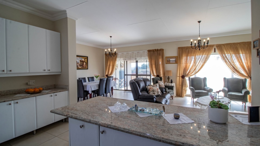 4 Bedroom Property for Sale in Blue Saddle Ranches Gauteng