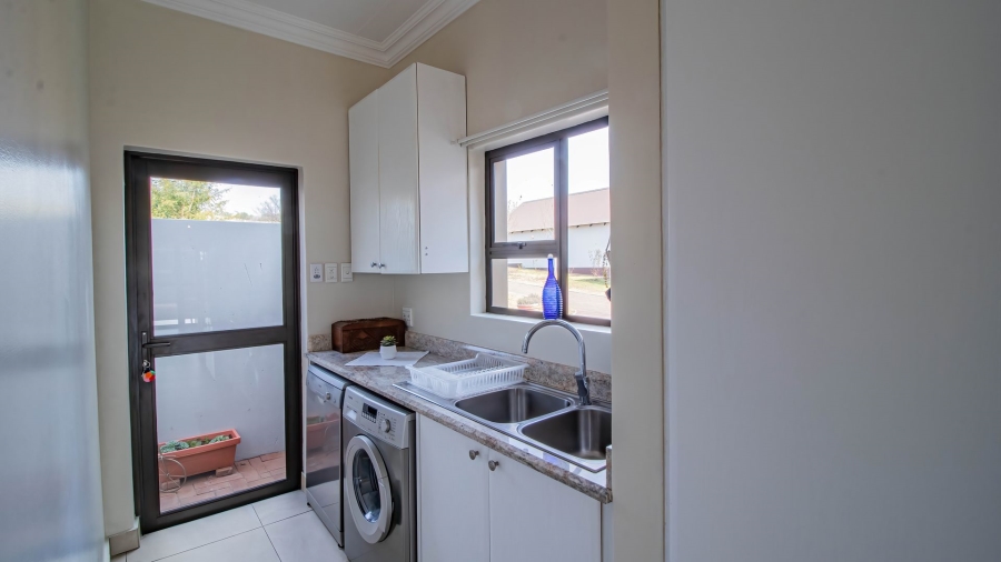 4 Bedroom Property for Sale in Blue Saddle Ranches Gauteng