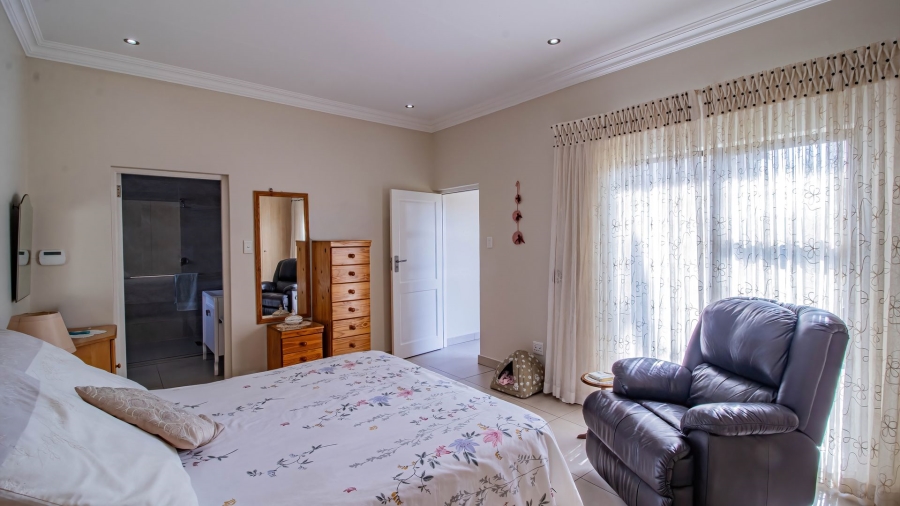 4 Bedroom Property for Sale in Blue Saddle Ranches Gauteng