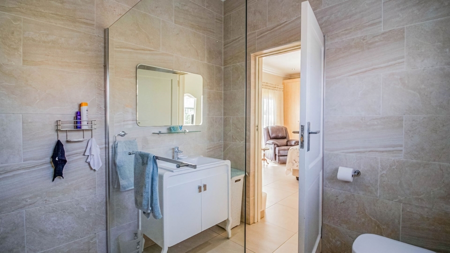 4 Bedroom Property for Sale in Blue Saddle Ranches Gauteng
