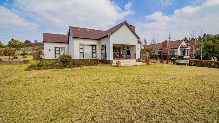 4 Bedroom Property for Sale in Blue Saddle Ranches Gauteng
