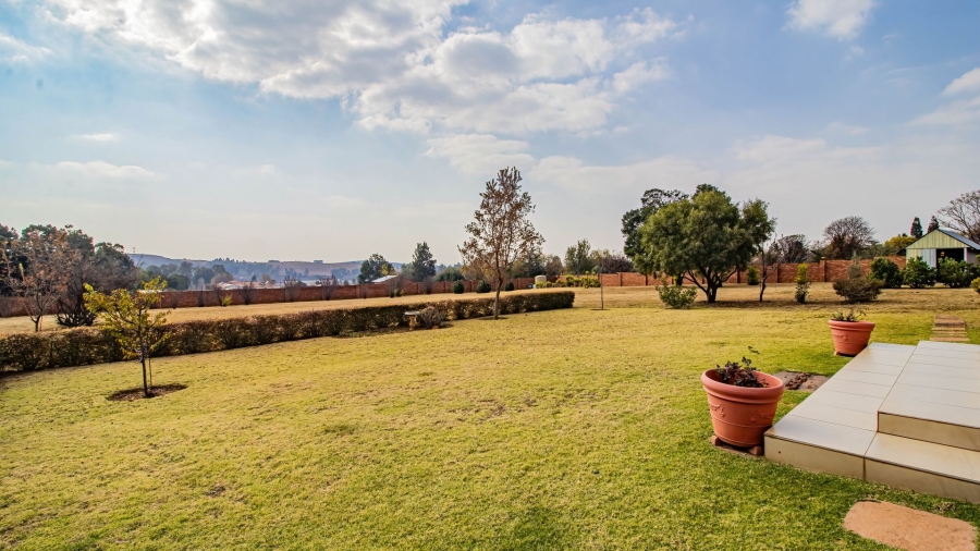 4 Bedroom Property for Sale in Blue Saddle Ranches Gauteng