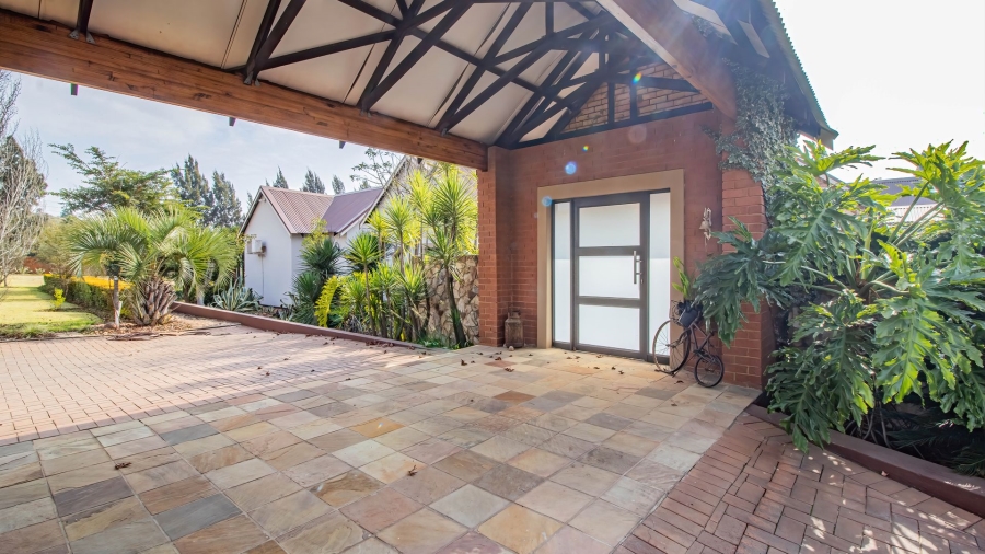 4 Bedroom Property for Sale in Blue Saddle Ranches Gauteng