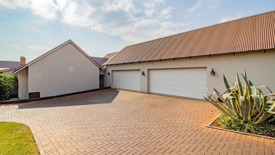 4 Bedroom Property for Sale in Blue Saddle Ranches Gauteng