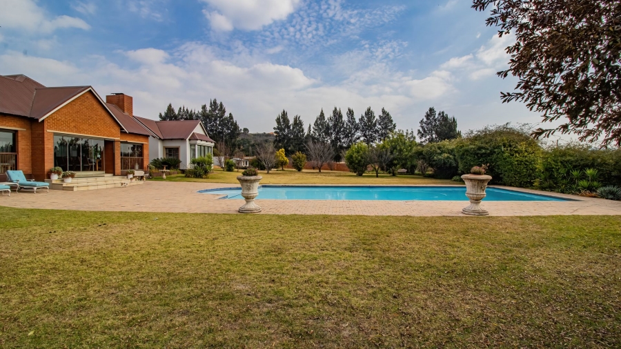 4 Bedroom Property for Sale in Blue Saddle Ranches Gauteng