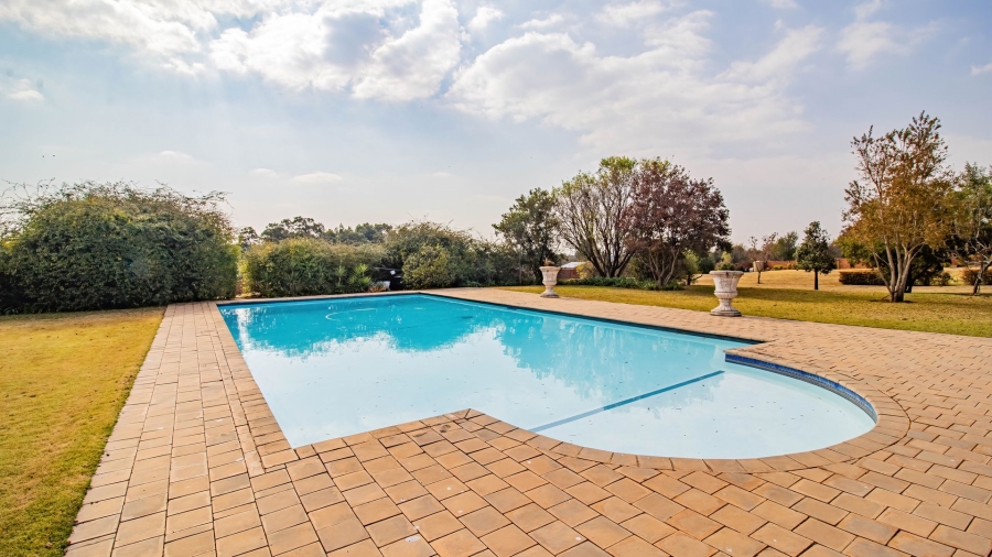 4 Bedroom Property for Sale in Blue Saddle Ranches Gauteng