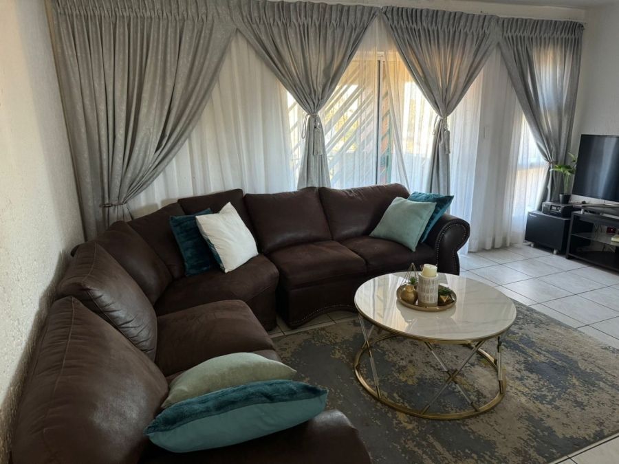 2 Bedroom Property for Sale in Winchester Hills Gauteng