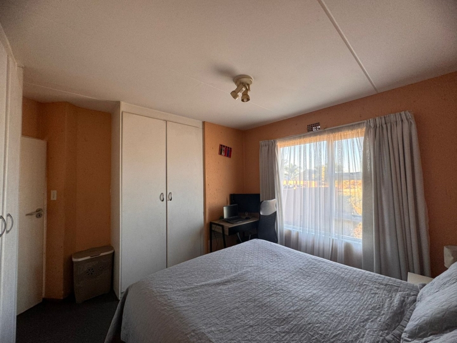 2 Bedroom Property for Sale in Winchester Hills Gauteng