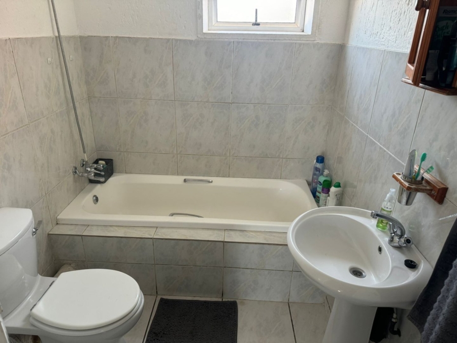 2 Bedroom Property for Sale in Winchester Hills Gauteng