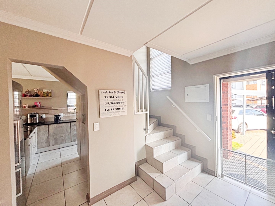 To Let 3 Bedroom Property for Rent in Amberfield Gauteng