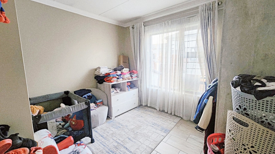 To Let 3 Bedroom Property for Rent in Amberfield Gauteng