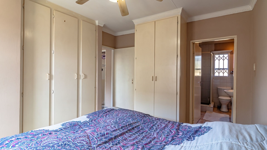 3 Bedroom Property for Sale in Strubensvallei Gauteng