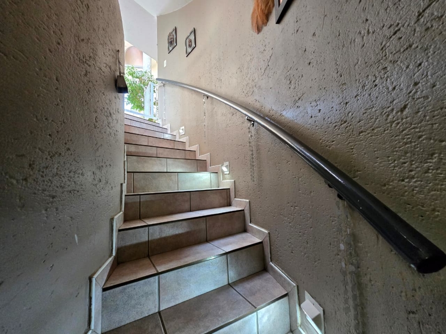 5 Bedroom Property for Sale in Meyersdal Gauteng