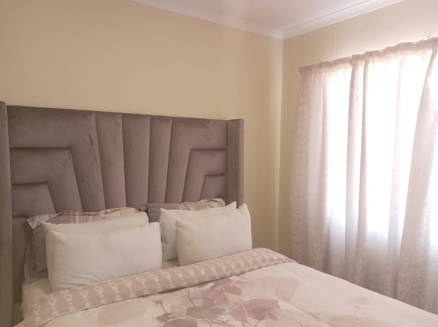 3 Bedroom Property for Sale in Annlin-wes Gauteng