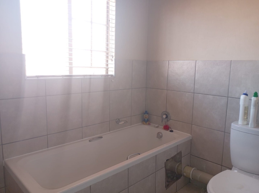 3 Bedroom Property for Sale in Annlin-wes Gauteng
